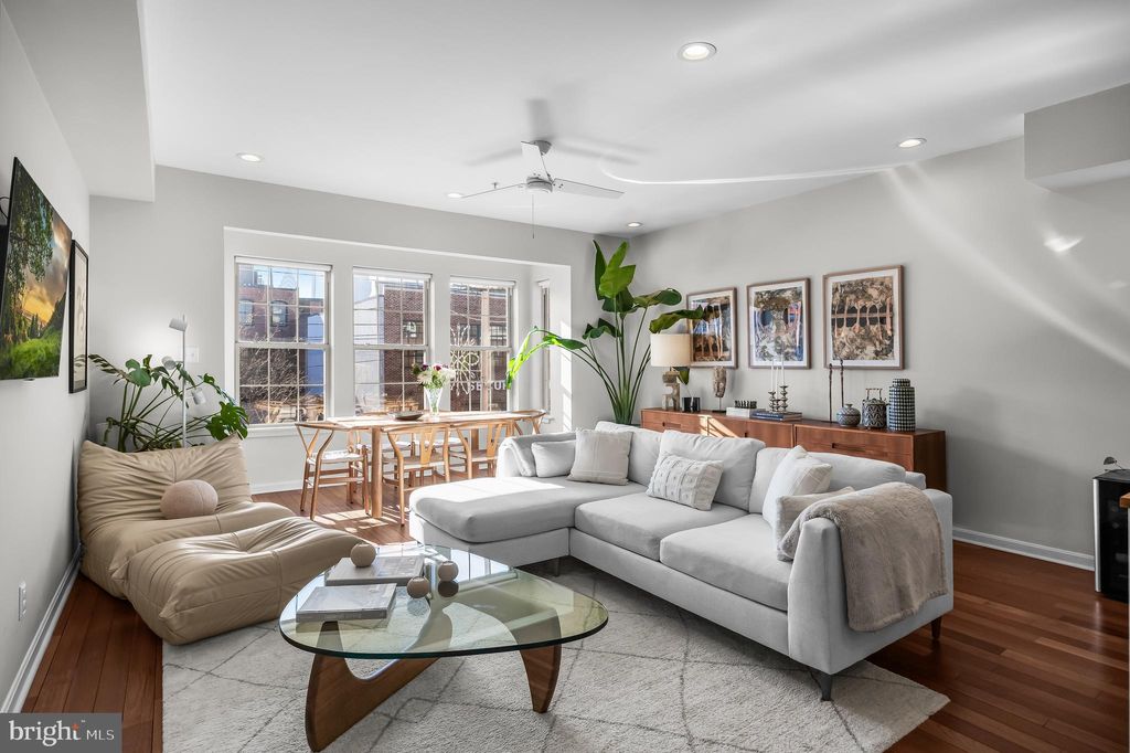 Photo of 1627 Fairmount Avenue #B, PHILADELPHIA, PA 19130 (MLS # PAPH2573328)