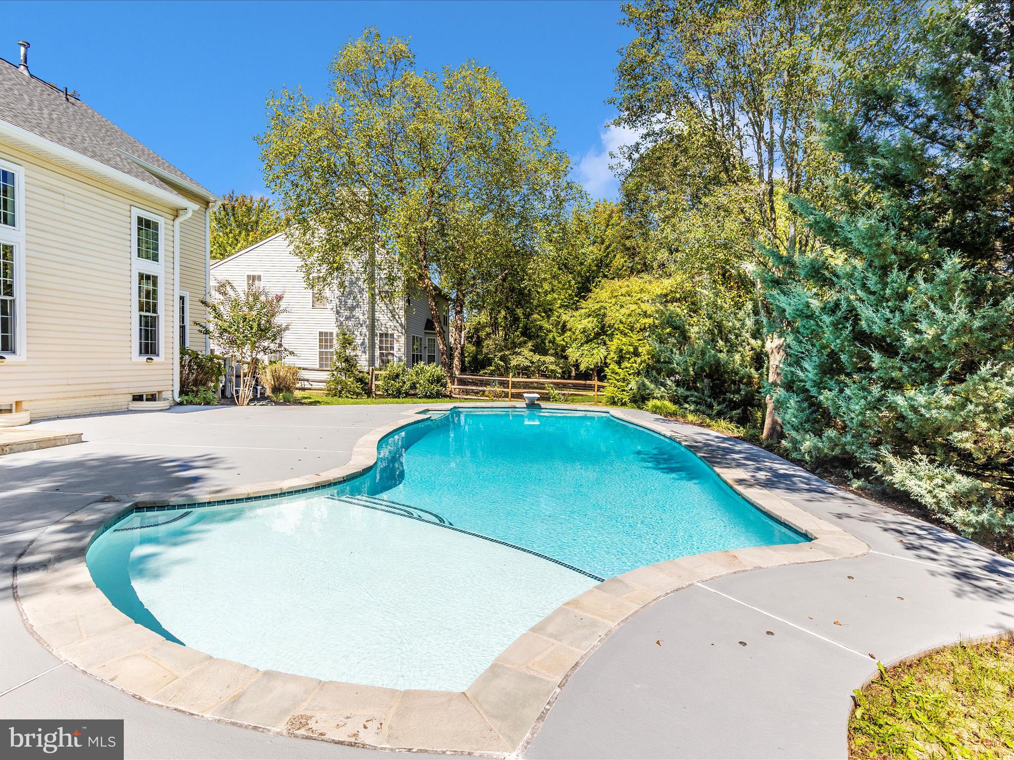 DEARBOUGHT - Residential