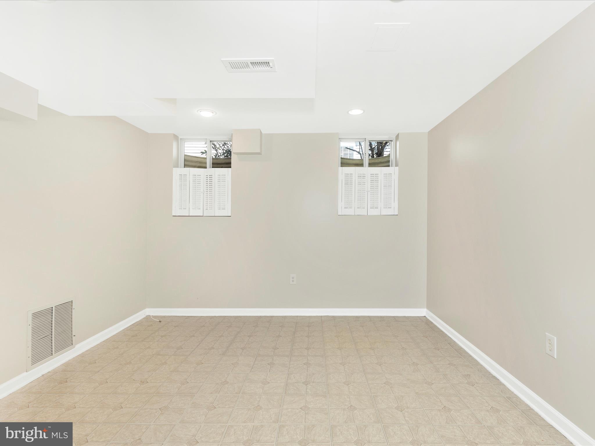 DEARBOUGHT - Residential