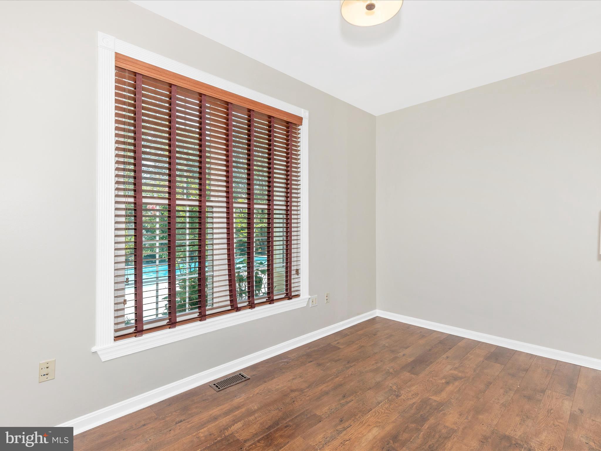 DEARBOUGHT - Residential