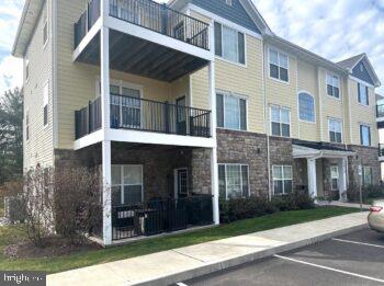 PARADISE - Residential Lease