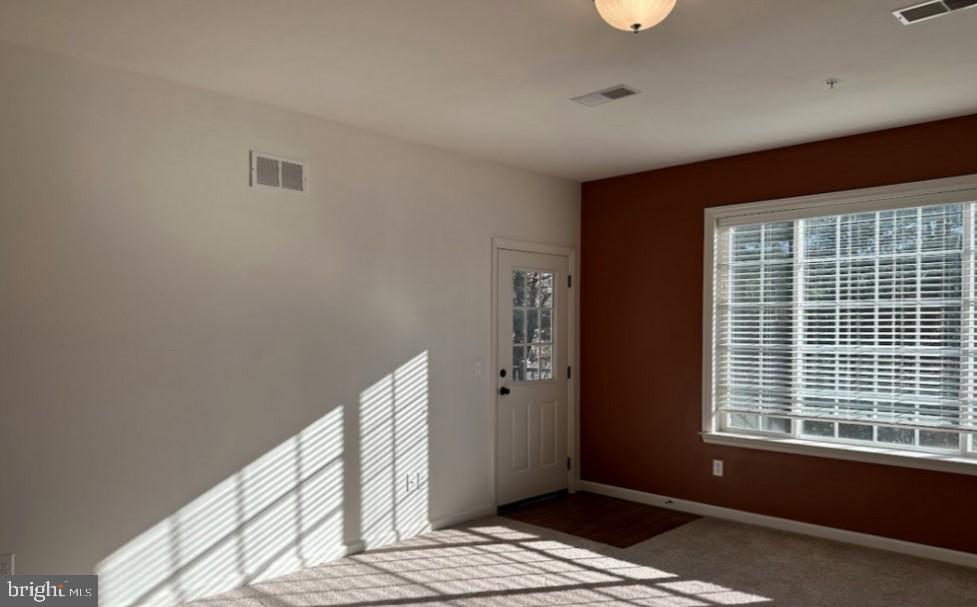 PARADISE - Residential Lease