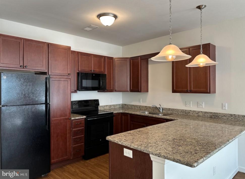 PARADISE - Residential Lease