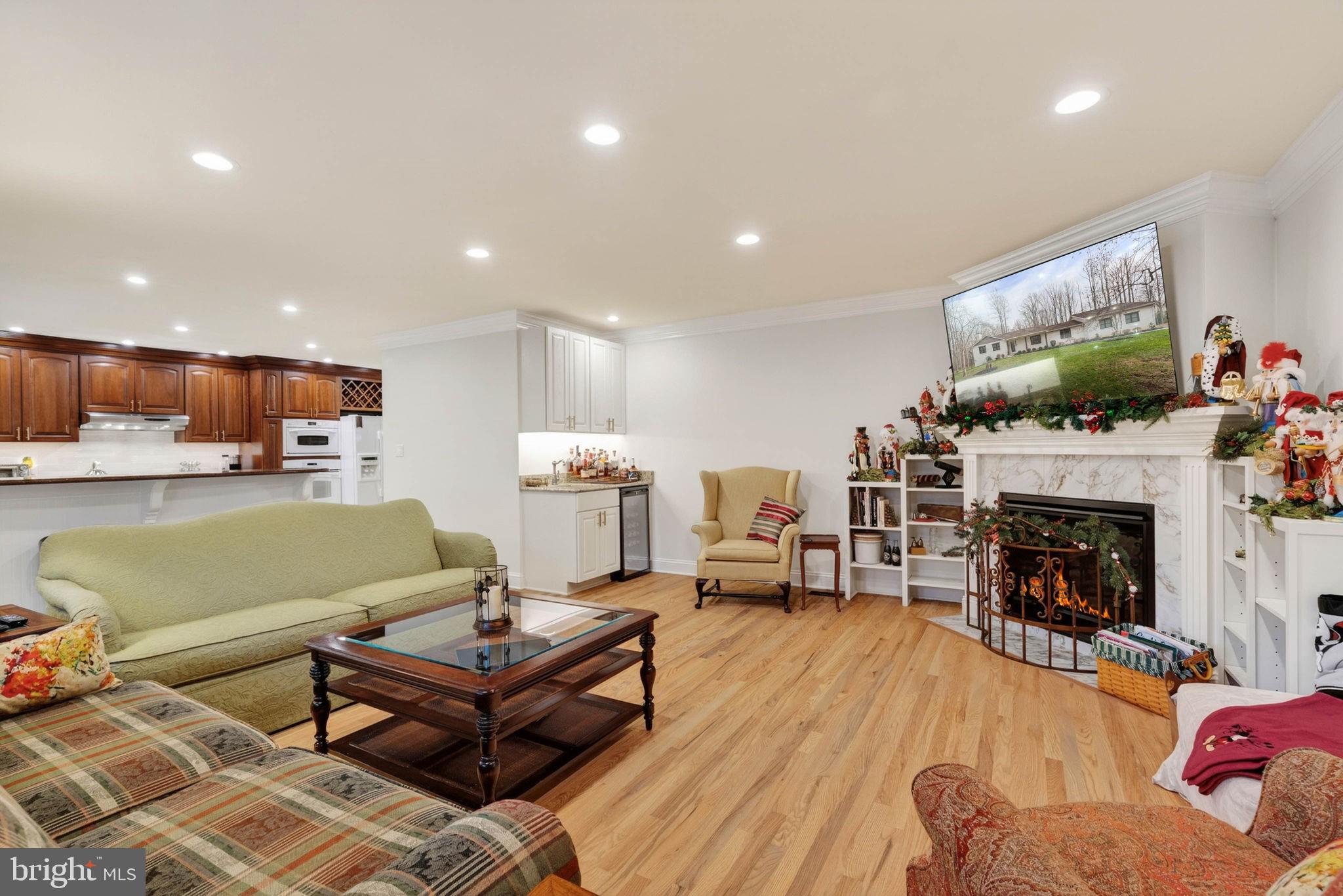 RAINTREE - Residential