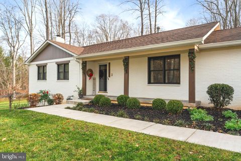 11049 NEWOOD DRIVE MANASSAS VA 20111