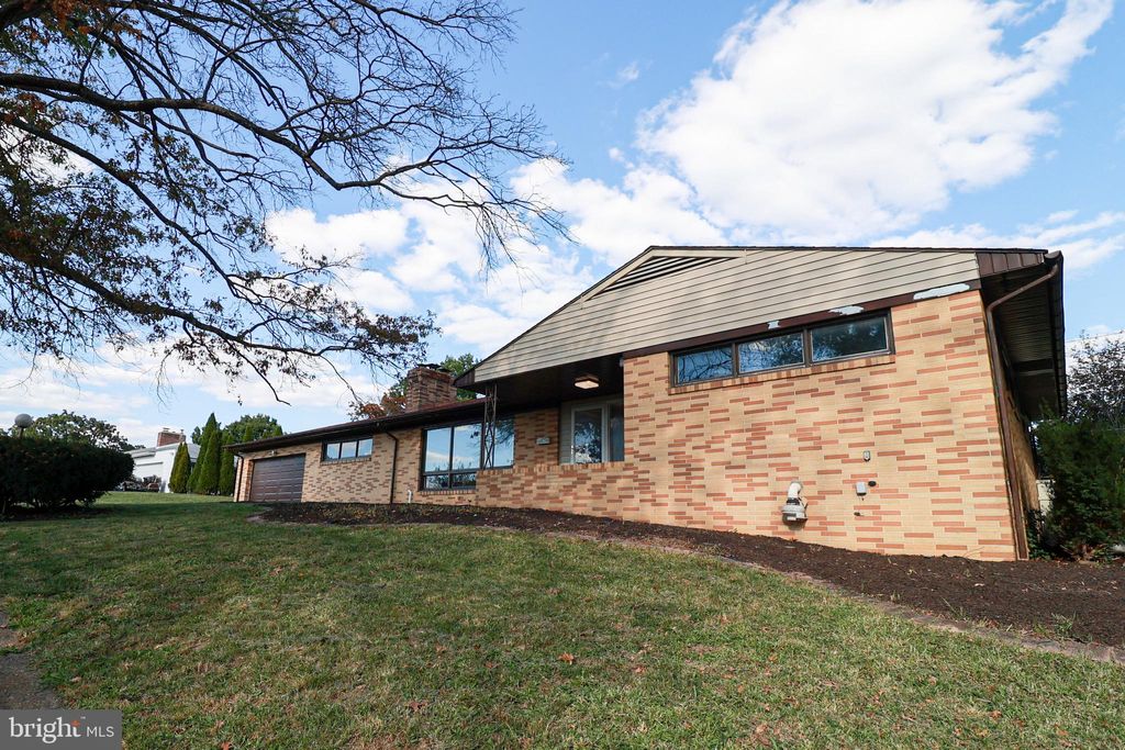 Photo of 532 Altavista Avenue, HARRISBURG, PA 17109 (MLS # PADA2050000)