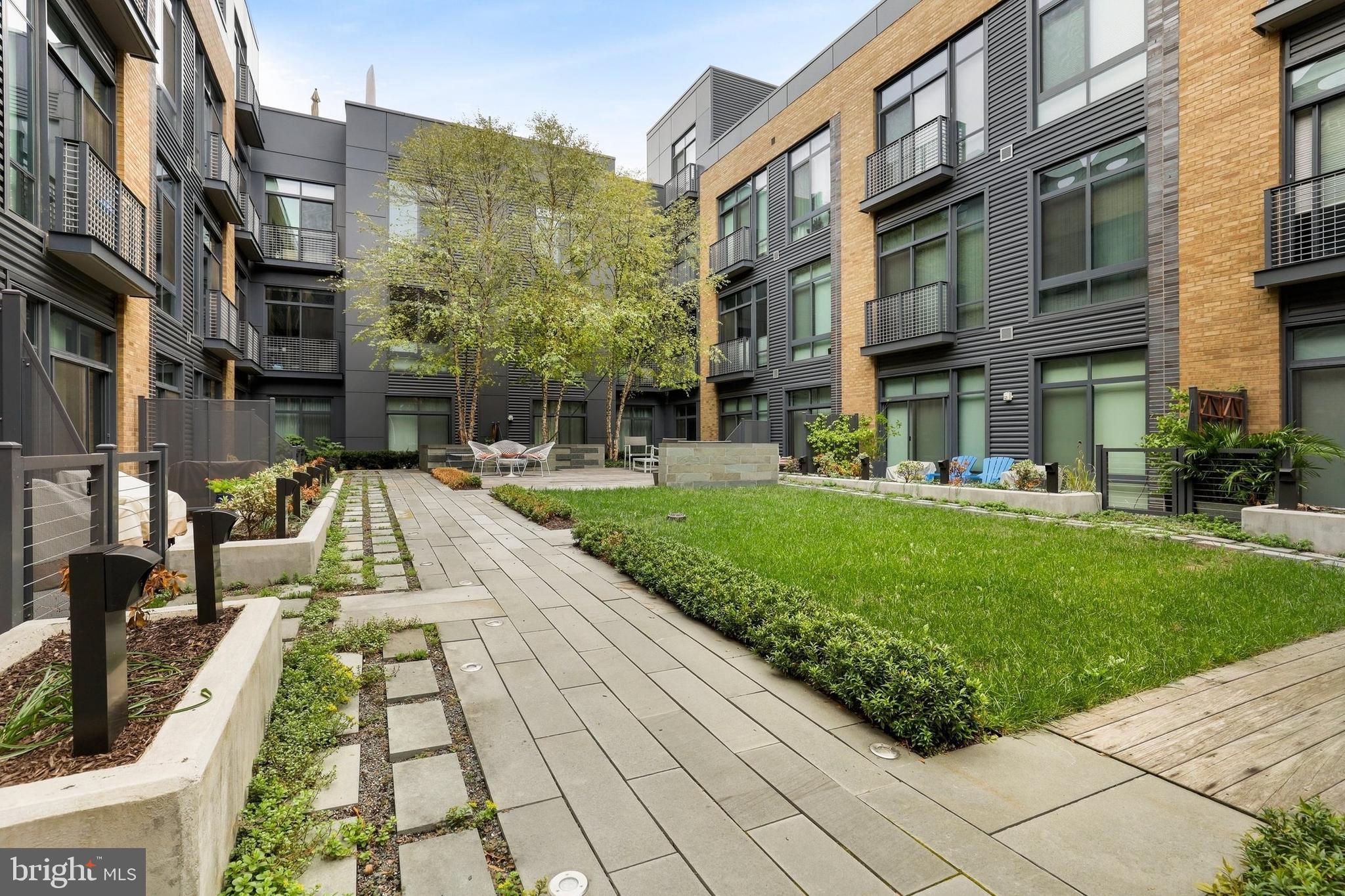 525 WATER STREET SW 112