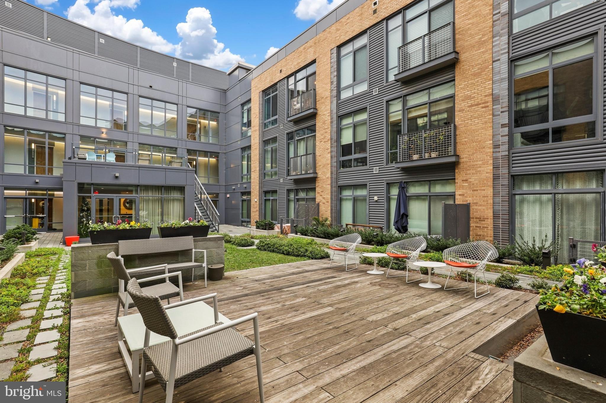 525 WATER STREET SW 112