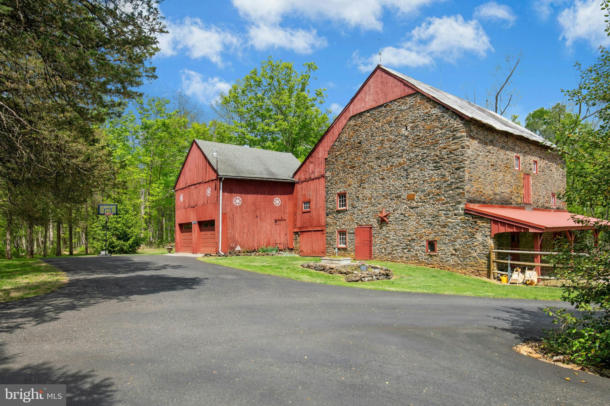 8043 RICHLANDTOWN ROAD