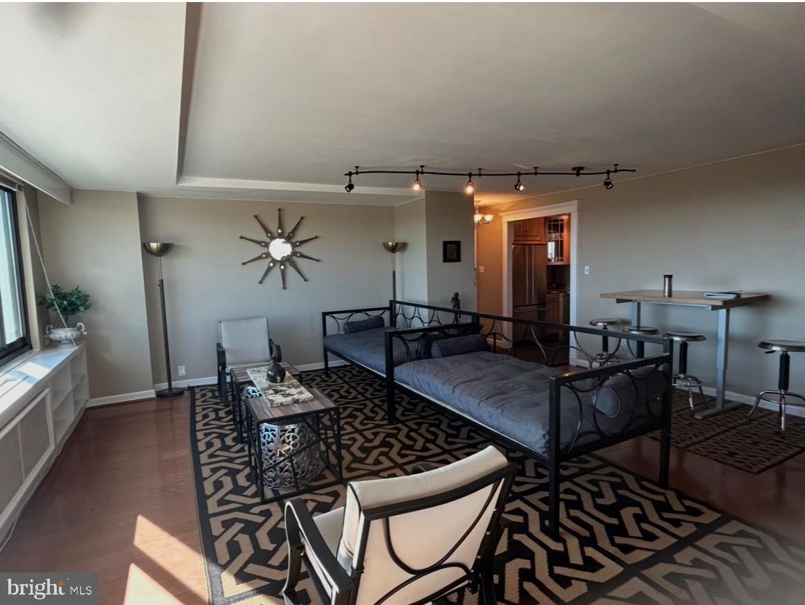 RIVER PLACE - Residential