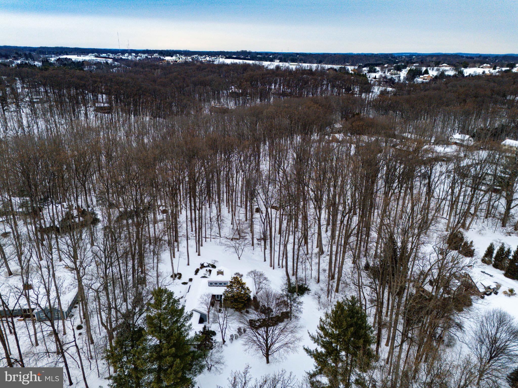 HOLLY KNOLL - Residential