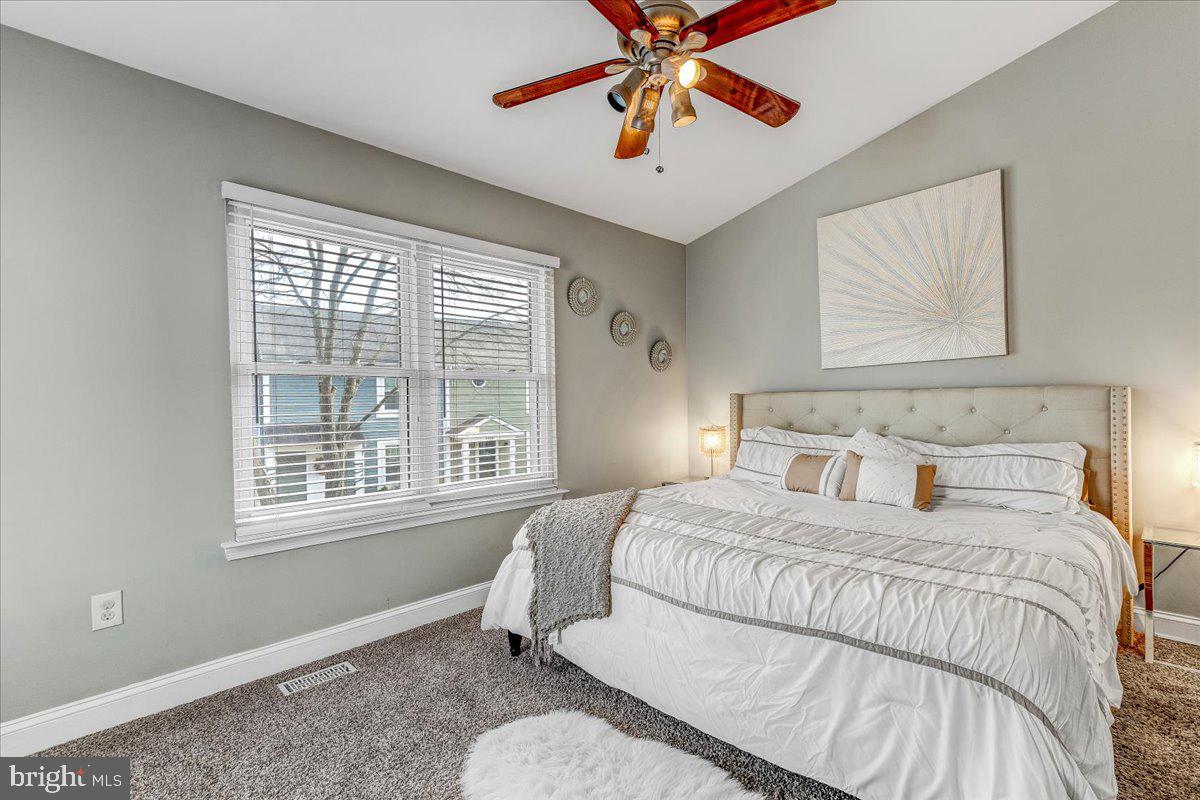 LANCASTER - Residential Lease