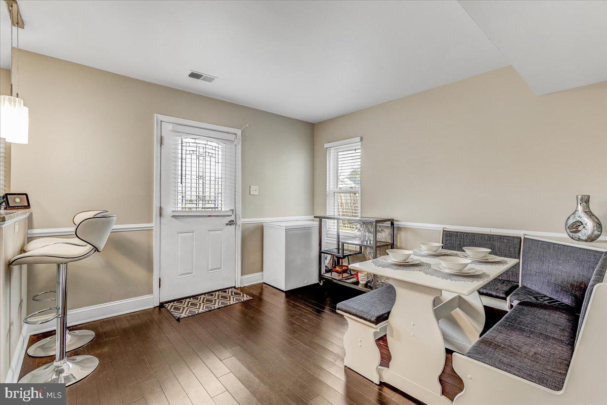 LANCASTER - Residential Lease