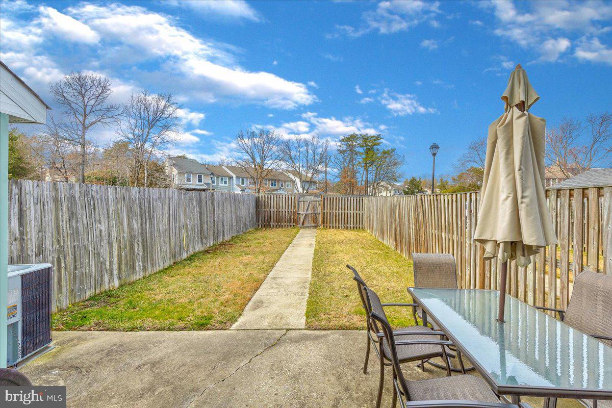 LANCASTER - Residential Lease