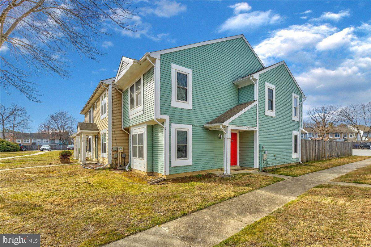 LANCASTER - Residential Lease