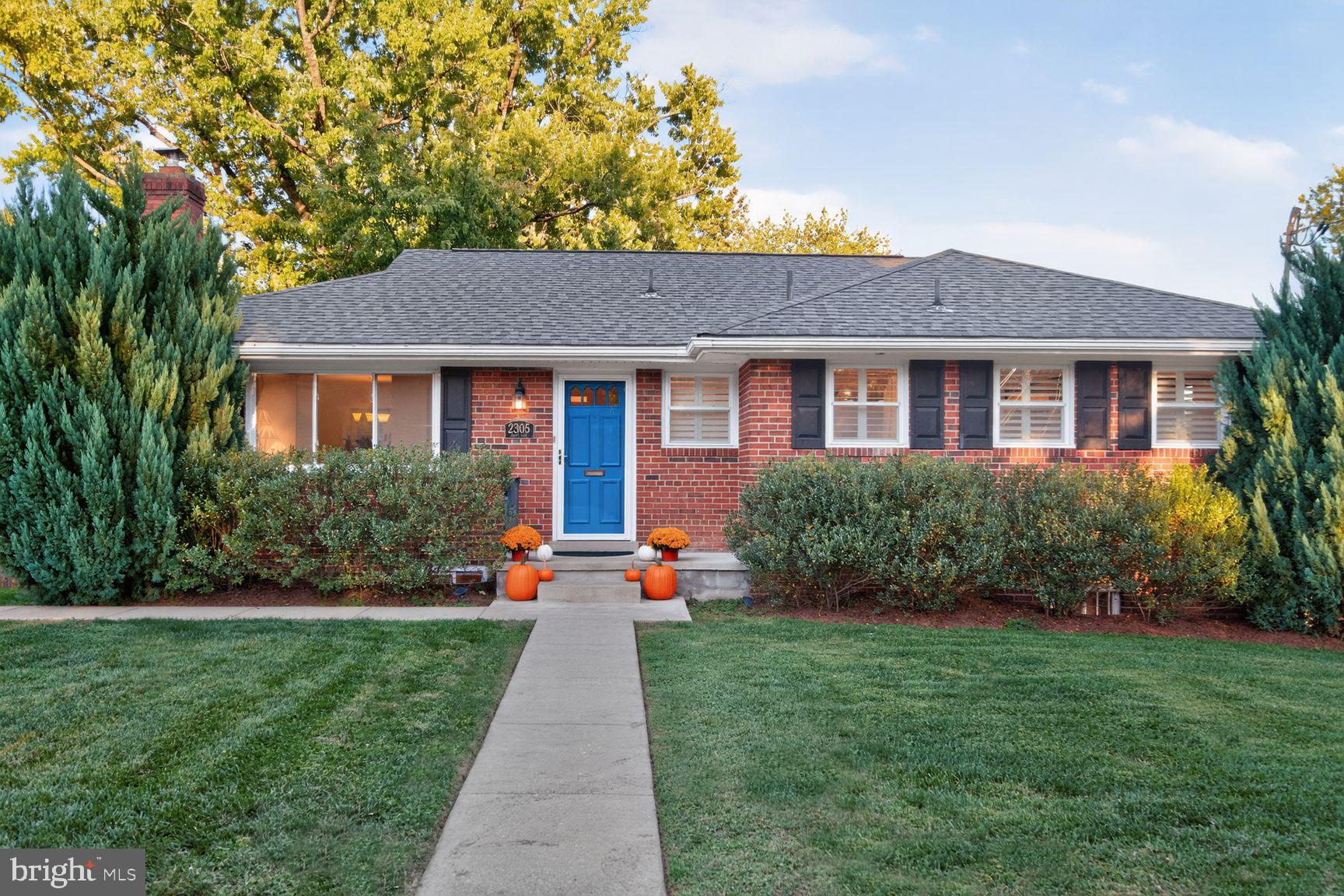 2305 PEGGY LANE