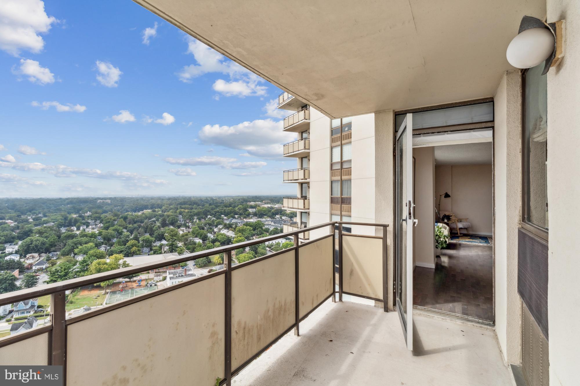 RIDGELY TOWSON CENTER - Residential