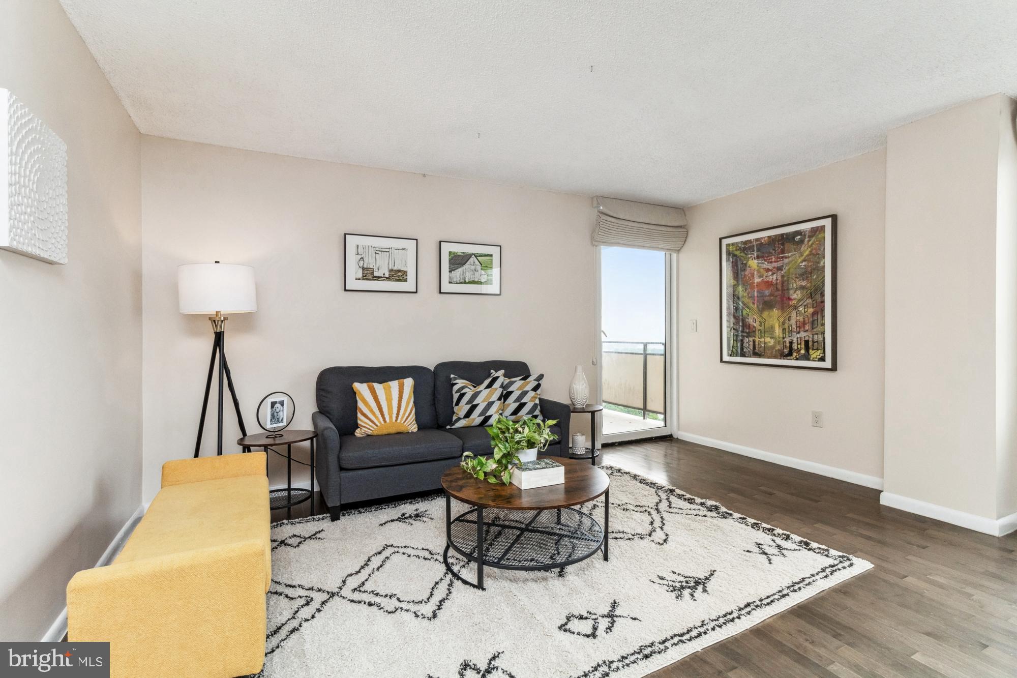 RIDGELY TOWSON CENTER - Residential