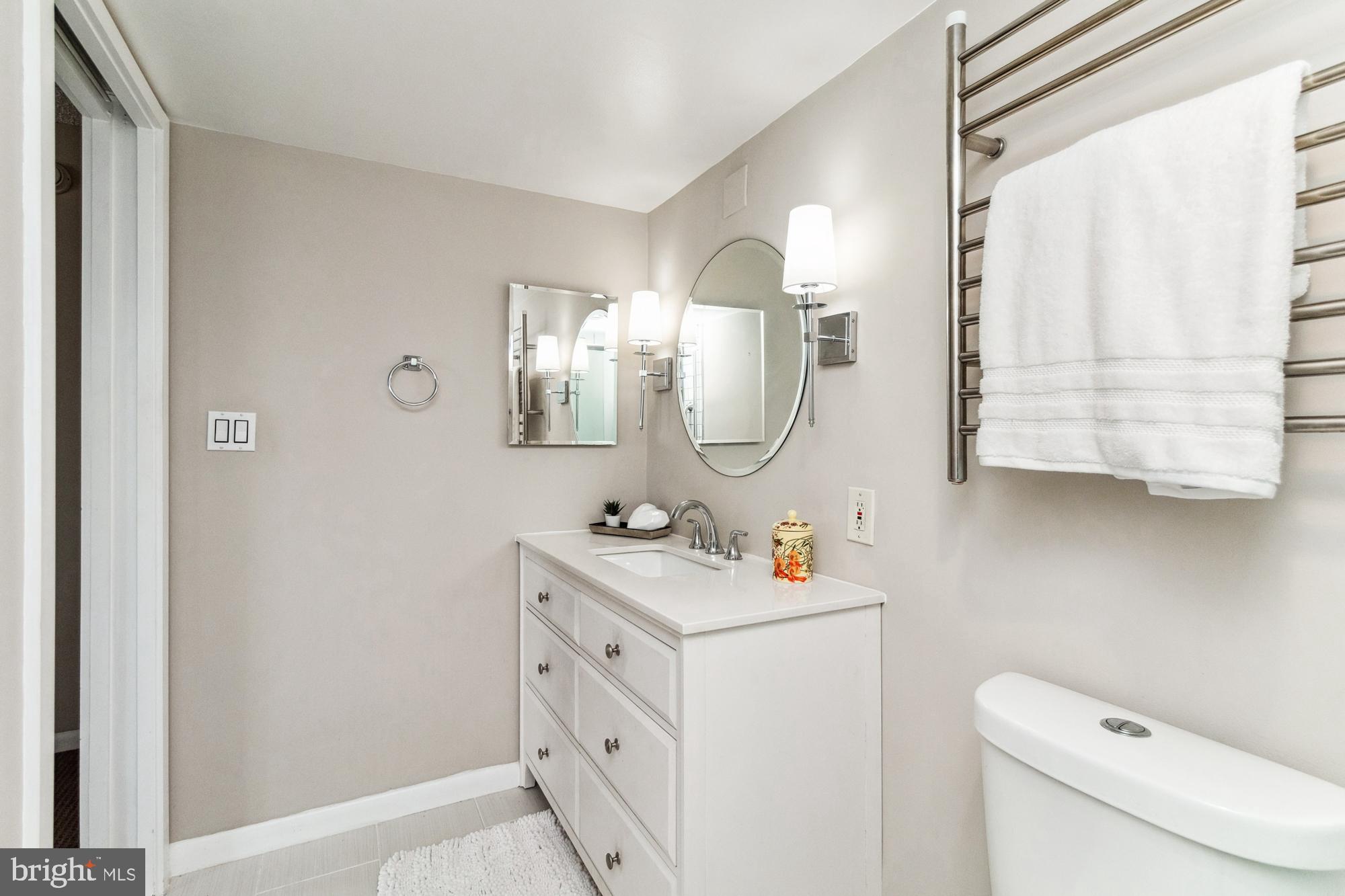 RIDGELY TOWSON CENTER - Residential