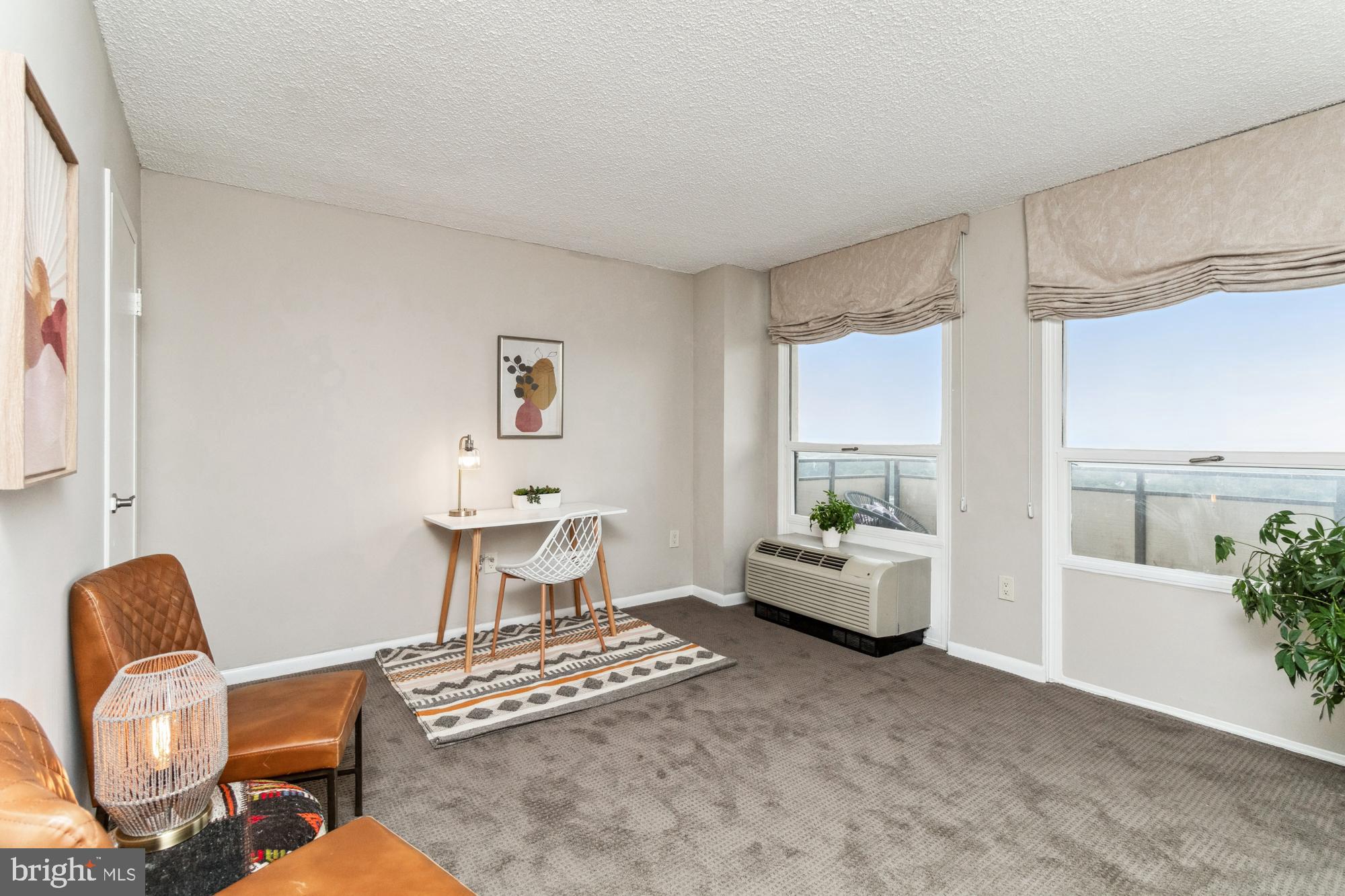 RIDGELY TOWSON CENTER - Residential