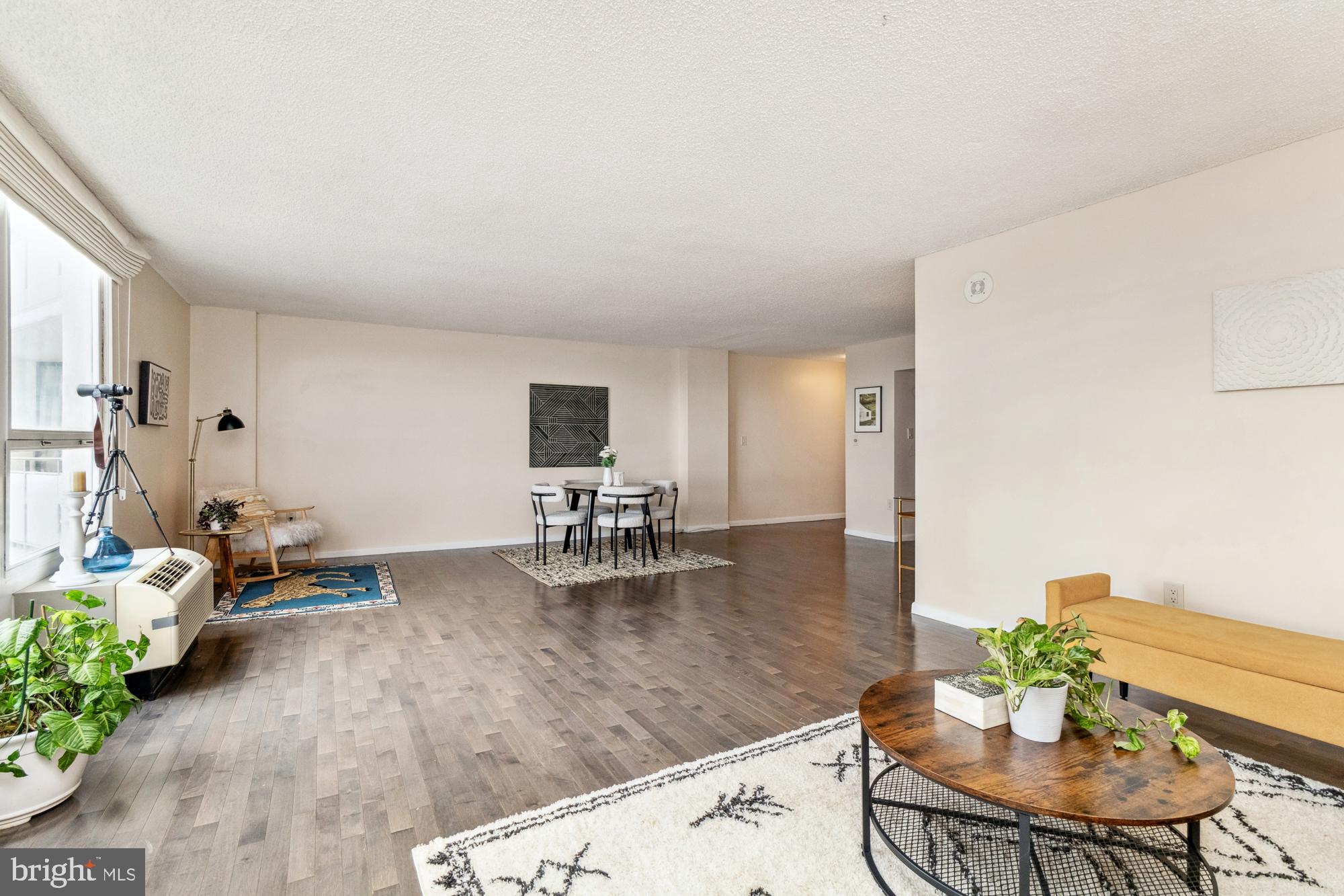 RIDGELY TOWSON CENTER - Residential