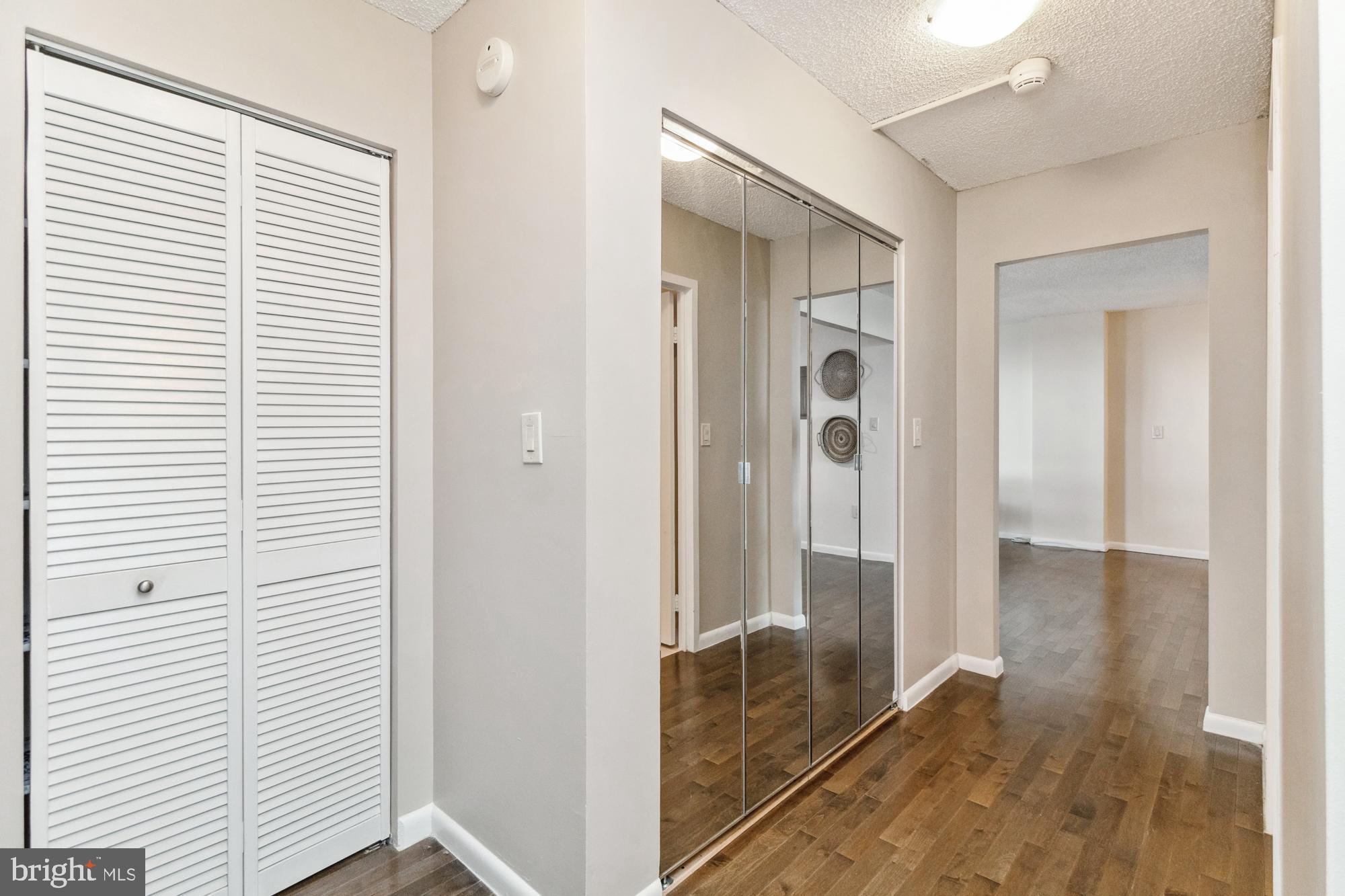 RIDGELY TOWSON CENTER - Residential