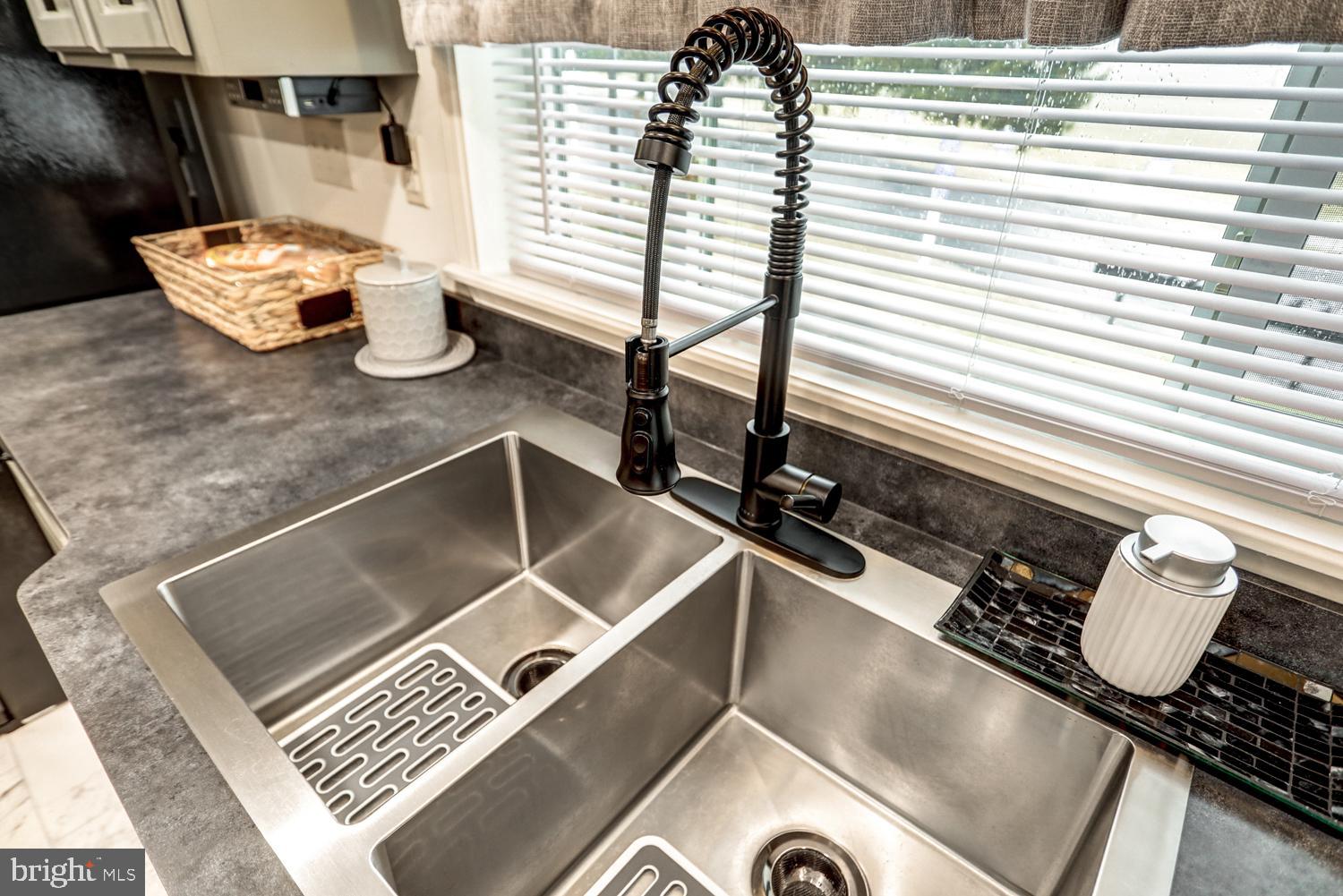 RIDGEWOOD MANOR MHP - Residential