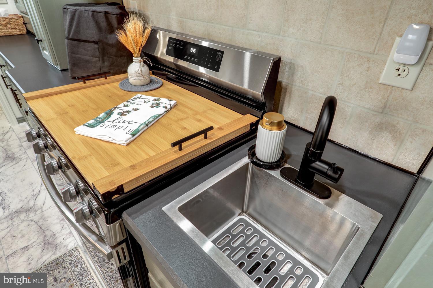 RIDGEWOOD MANOR MHP - Residential