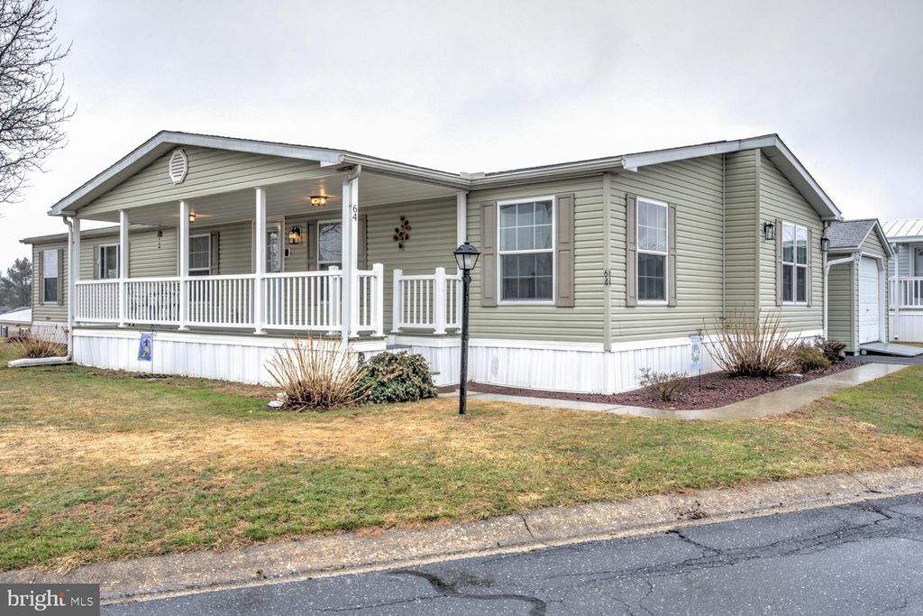 Photo of 64 Ridgewood Manor, MANHEIM, PA 17545 (MLS # PALA2082262)