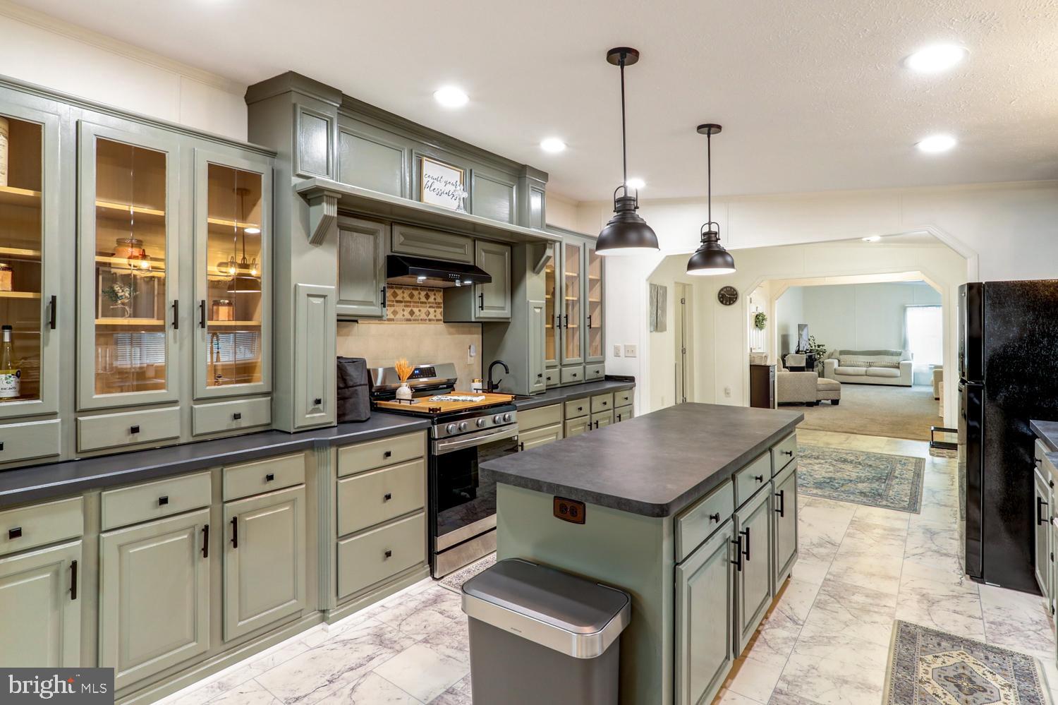 RIDGEWOOD MANOR MHP - Residential