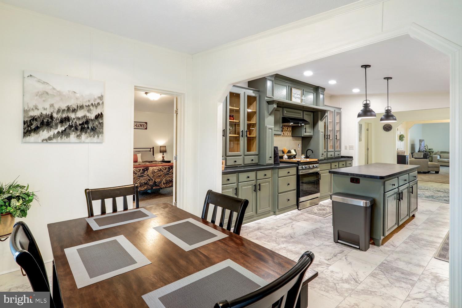 RIDGEWOOD MANOR MHP - Residential