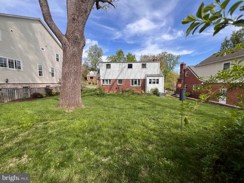 Photo of 8806 Walnut Hill Road, CHEVY CHASE, MD 20815 (MLS # MDMC2176594)