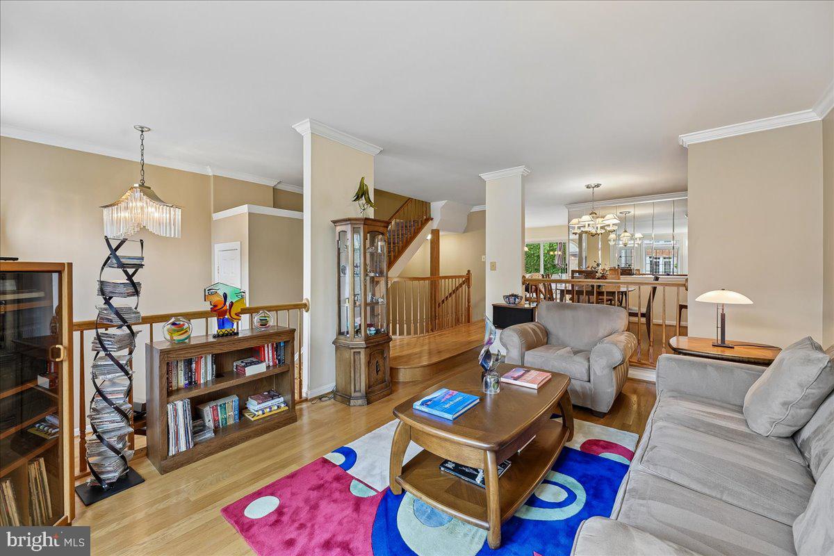 6488 SHARON KAY COURT