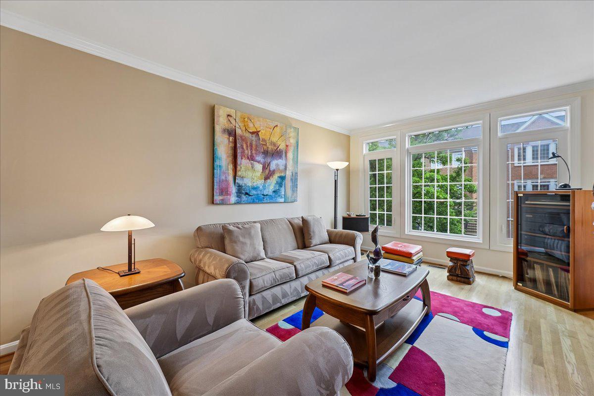 6488 SHARON KAY COURT