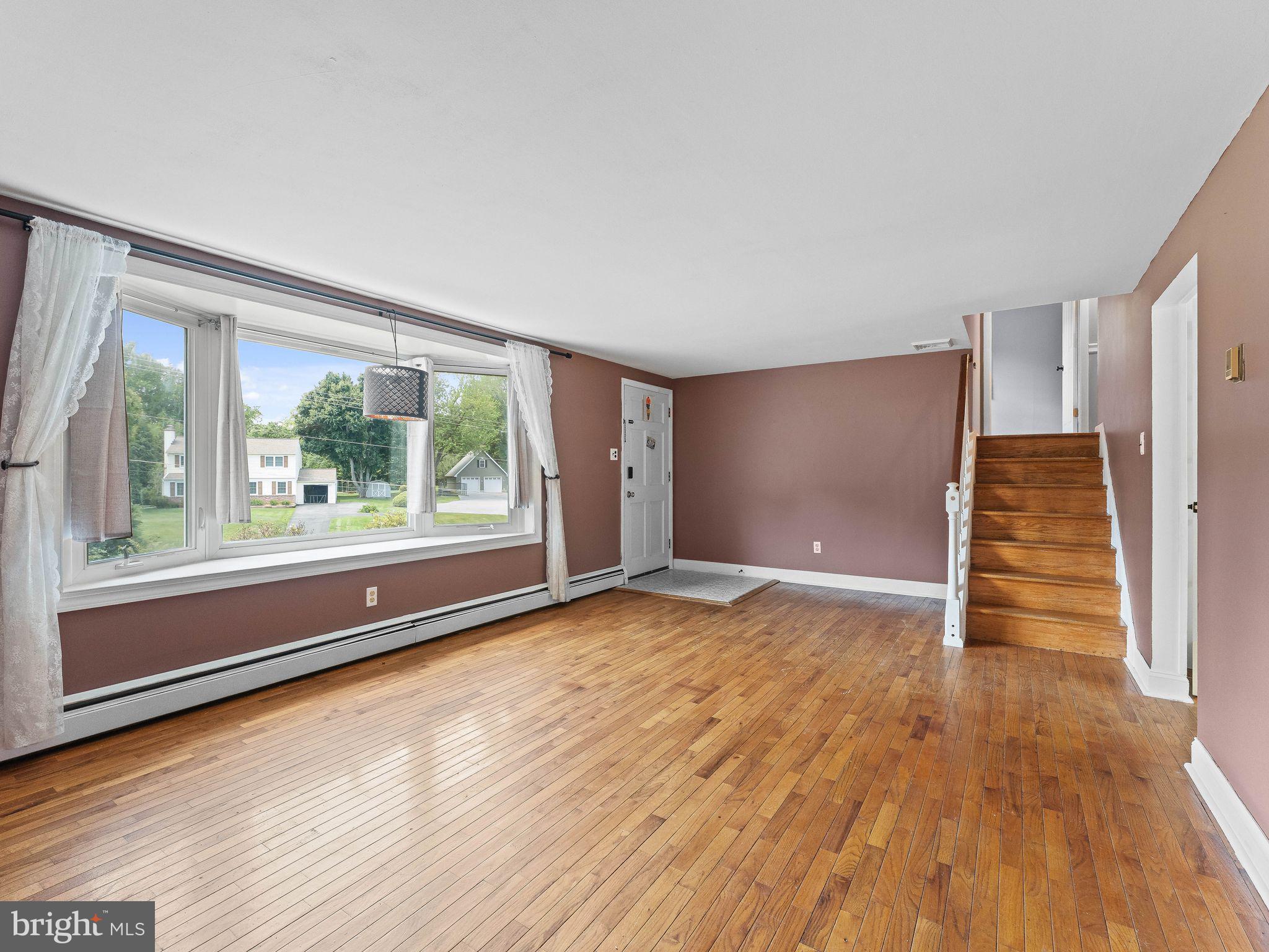 1333 SHERWOOD DRIVE