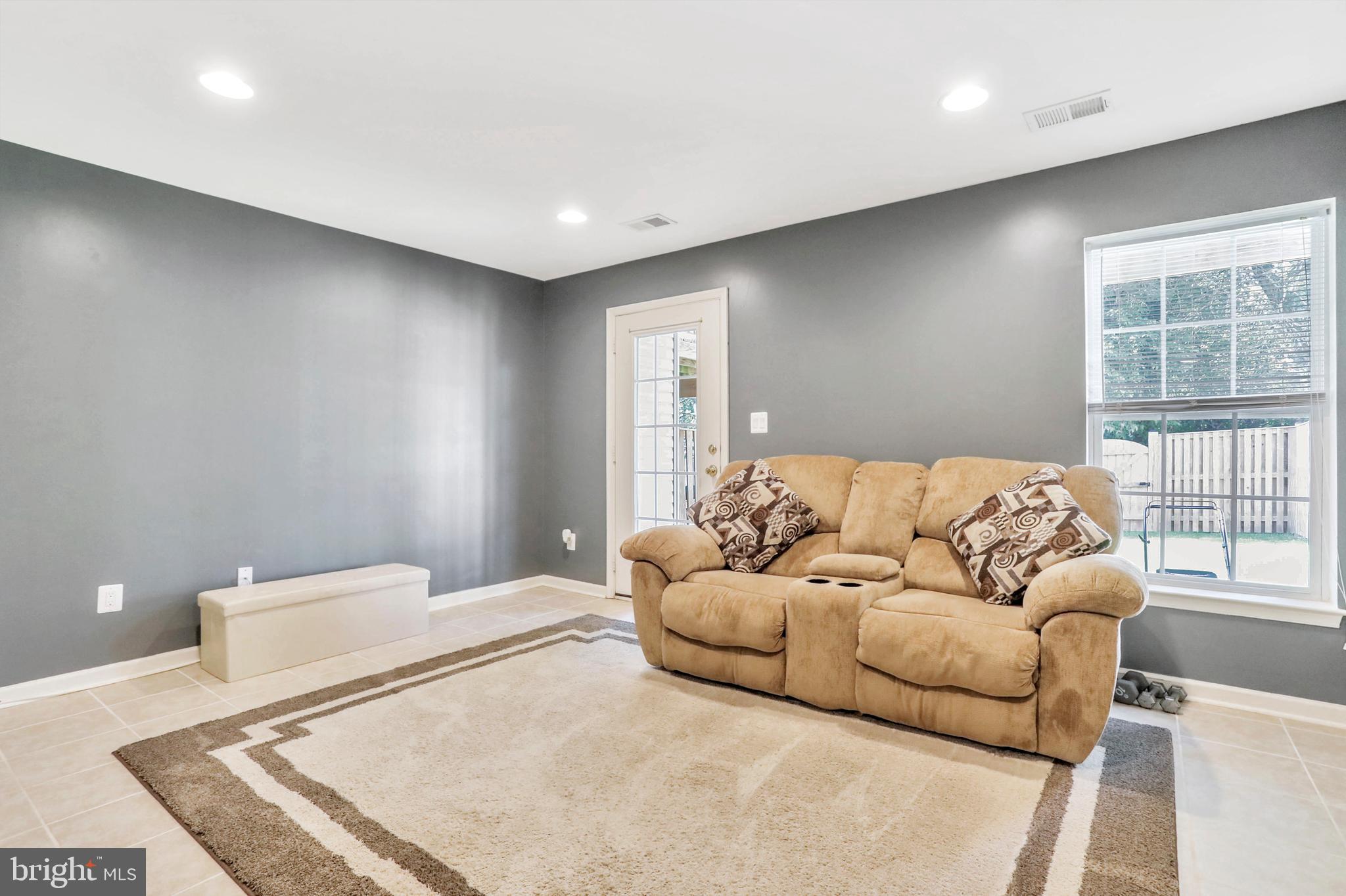 HUPPS RIDGE - Residential