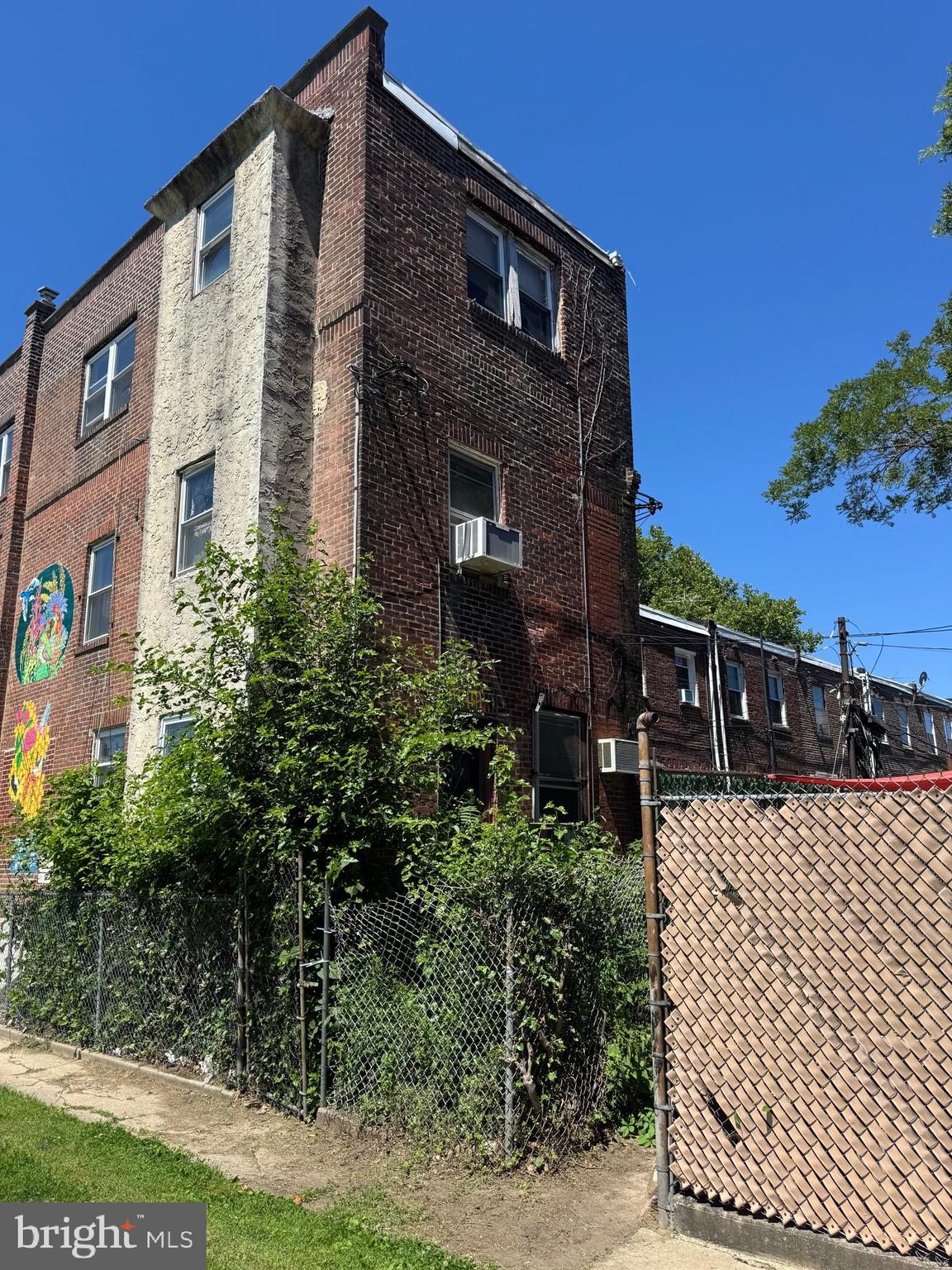 2527 S 68TH STREET