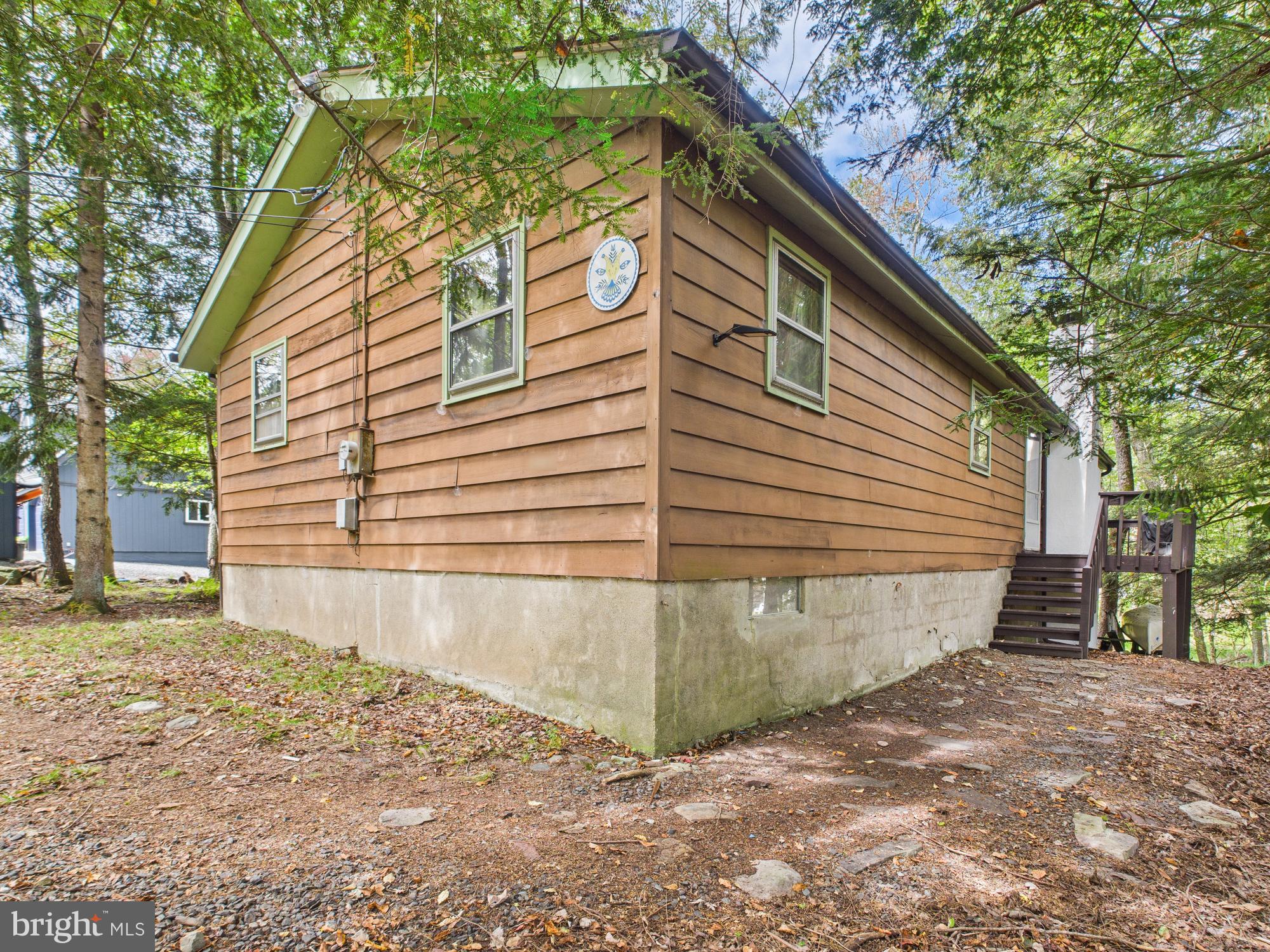 ARROWHEAD LAKE - Residential