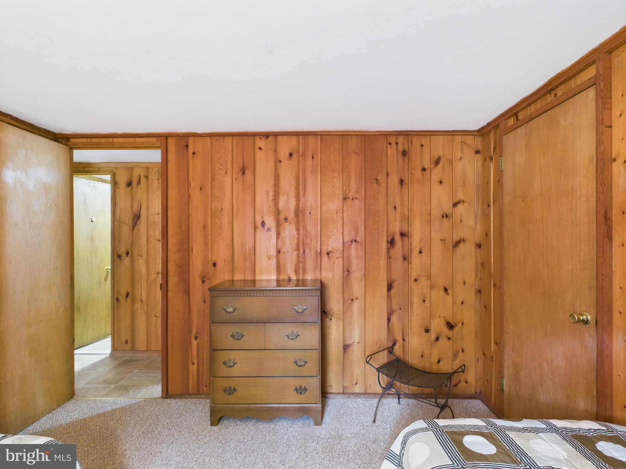 ARROWHEAD LAKE - Residential