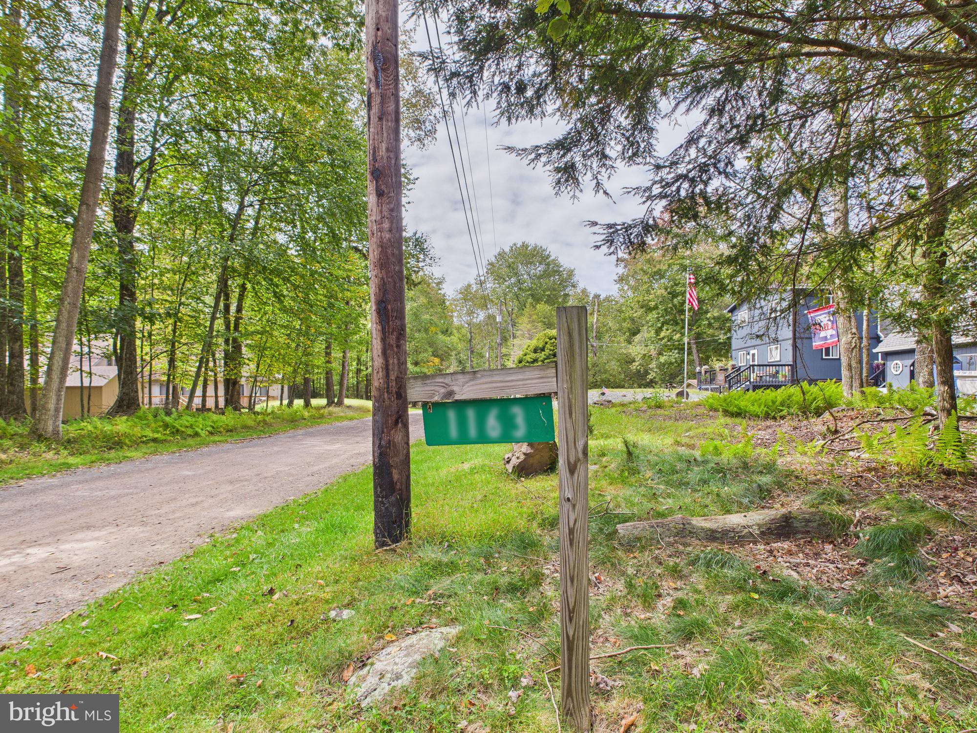 ARROWHEAD LAKE - Residential