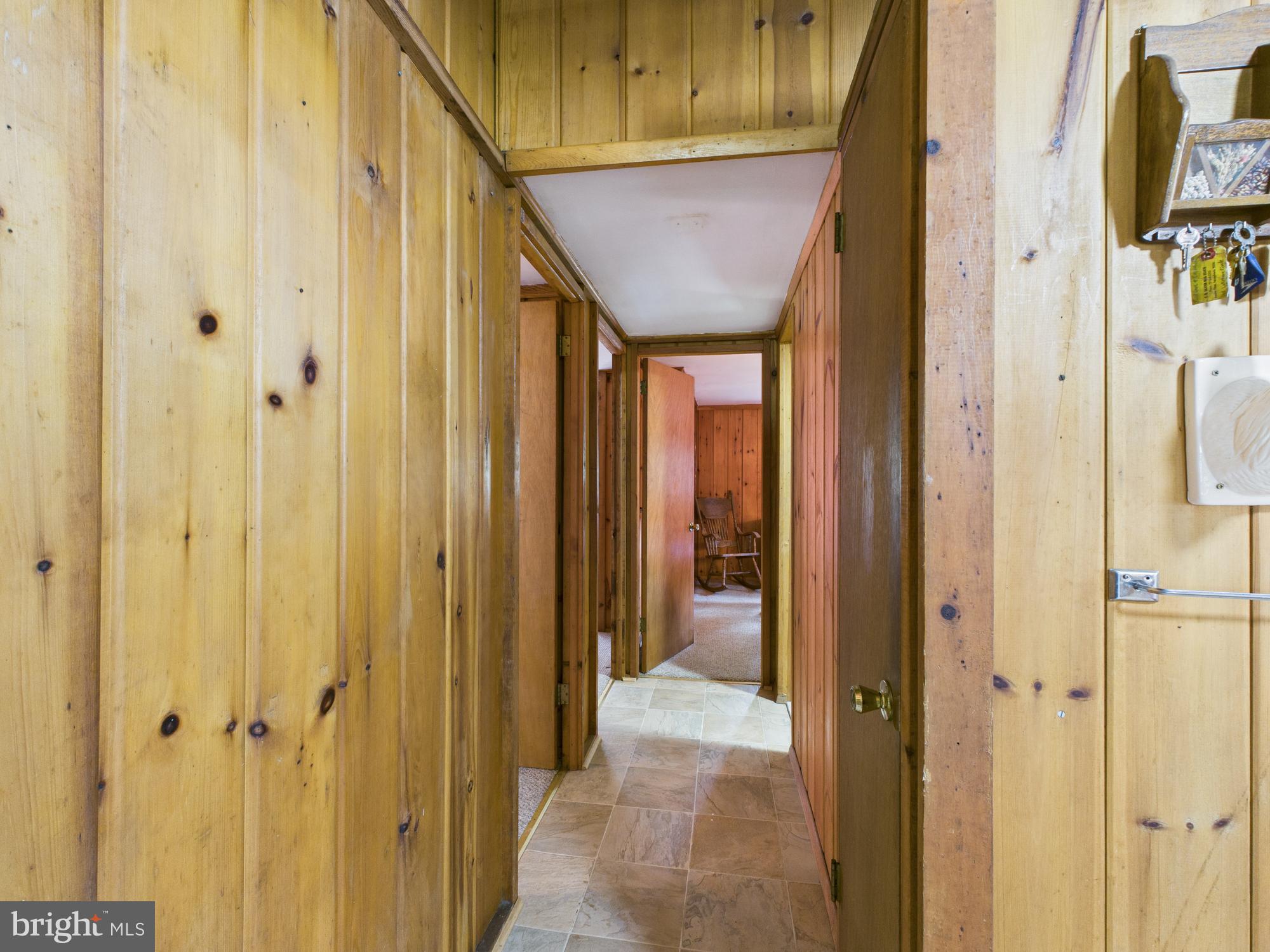 ARROWHEAD LAKE - Residential