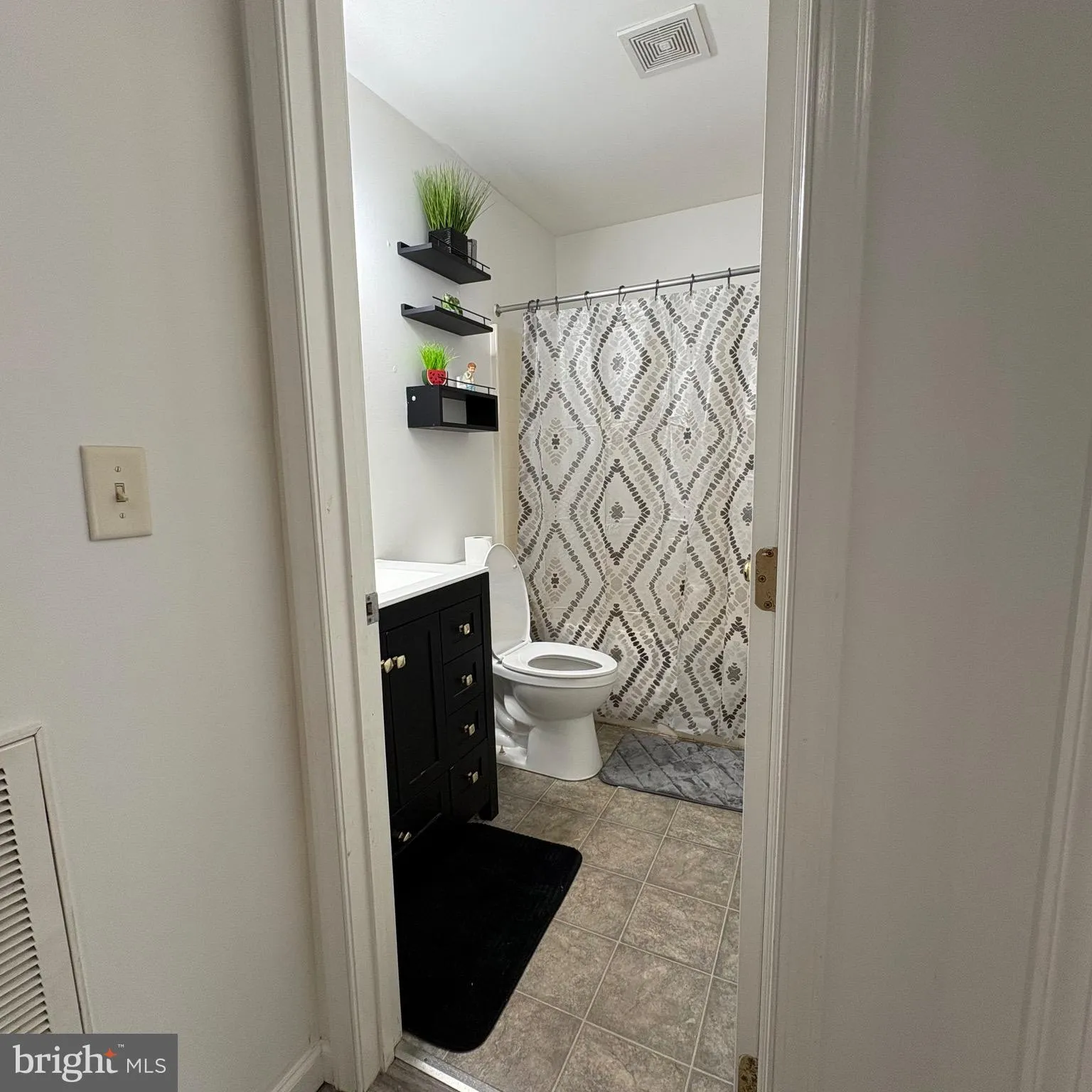 Ruther Glen, Virginia 22546, United States, 4 Bedrooms Bedrooms, ,2 BathroomsBathrooms,Residential,Pending,117297