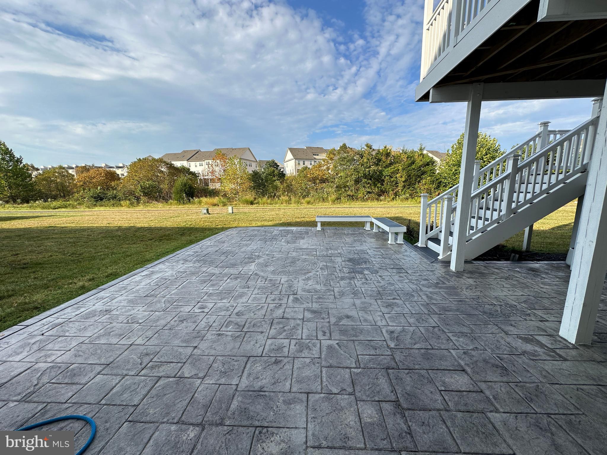 LOUDOUN VALLEY ESTATES 2 - Residential Lease