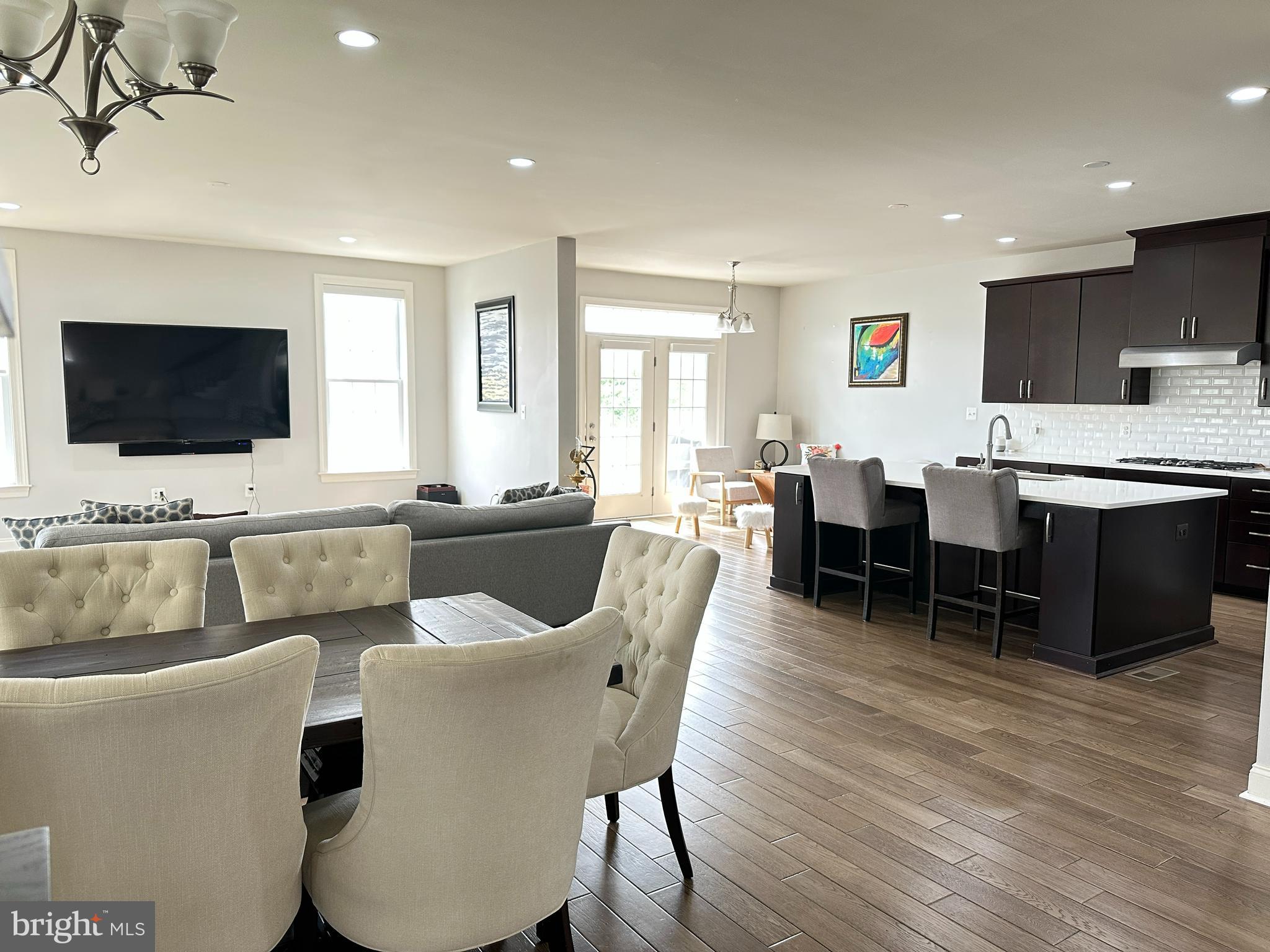 LOUDOUN VALLEY ESTATES 2 - Residential Lease