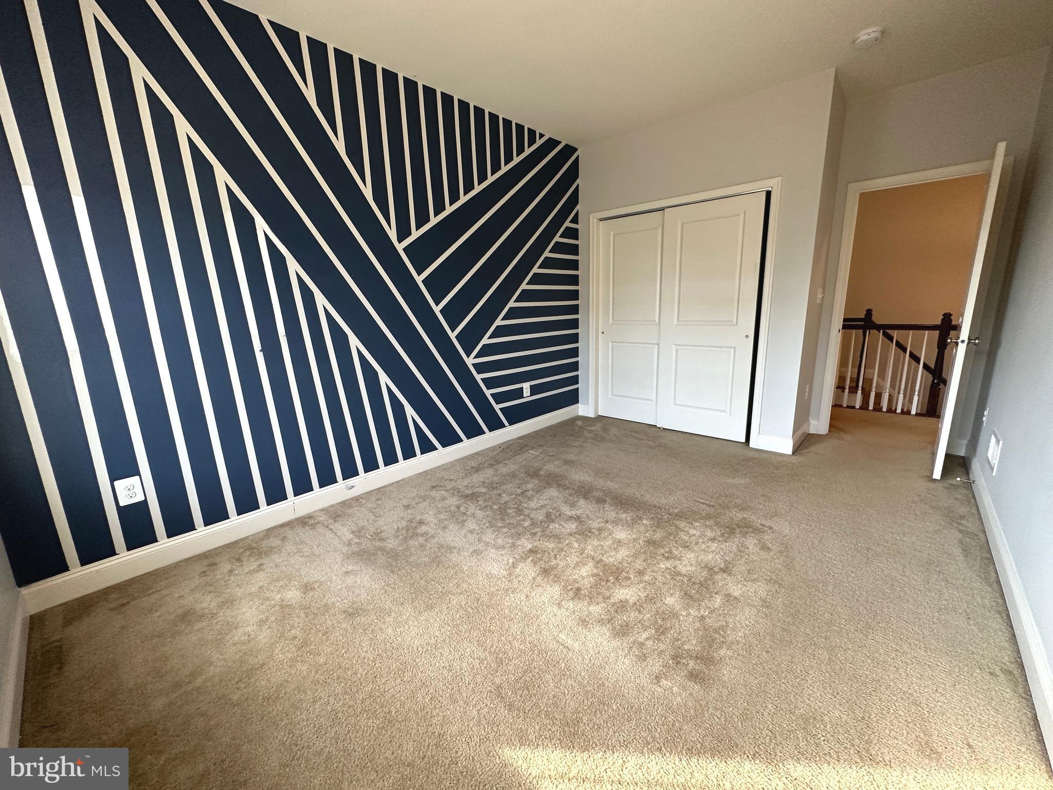 LOUDOUN VALLEY ESTATES 2 - Residential Lease