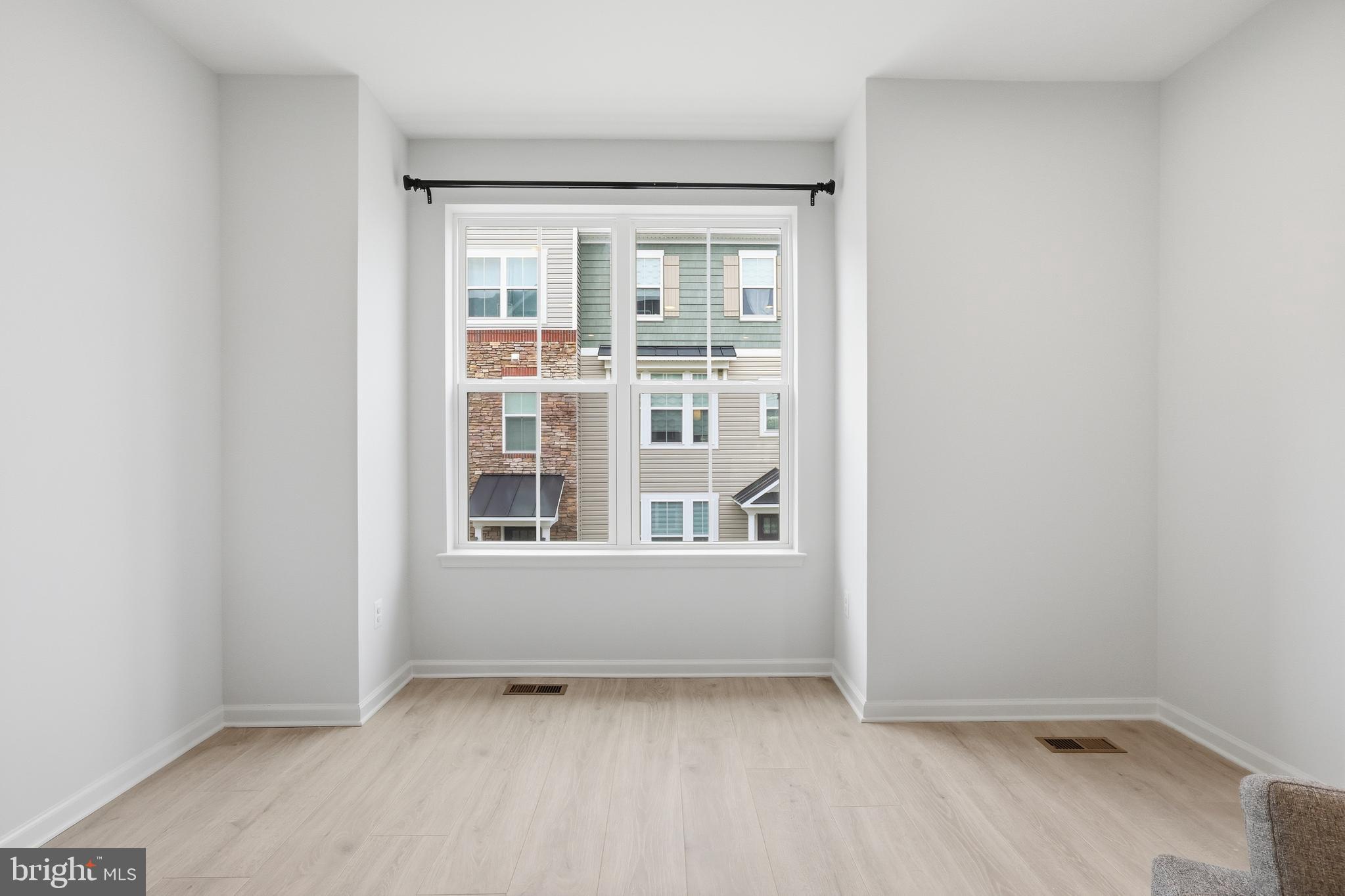 LONG GATE - Residential