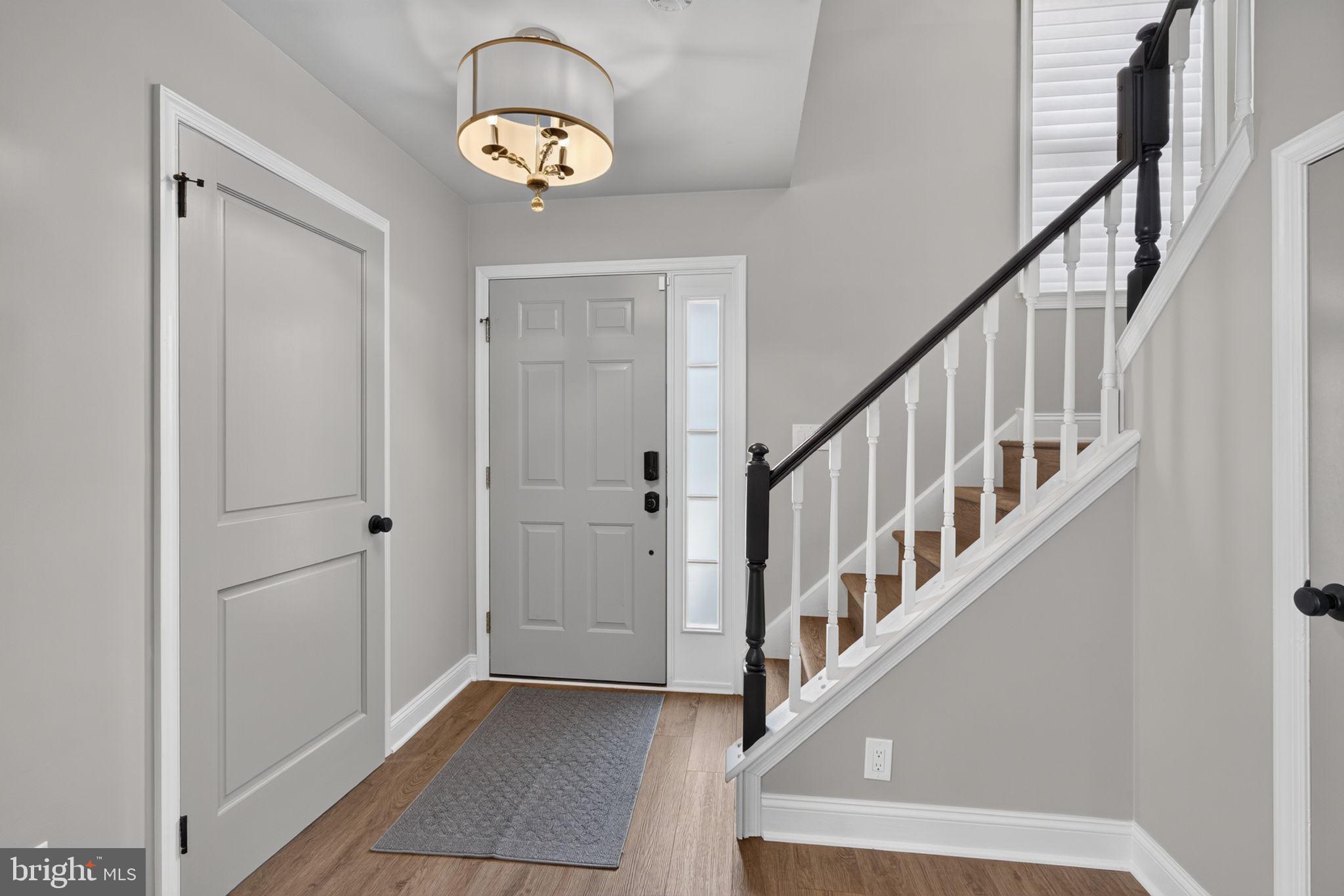 1512 CAROL COURT