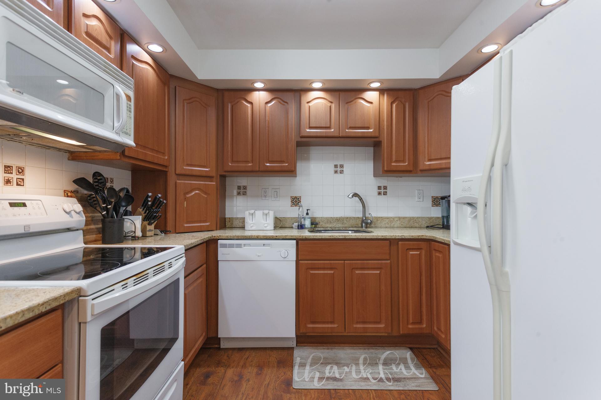 QUINCY HOLLOW - Residential