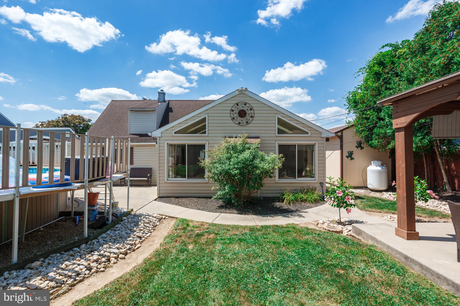 QUINCY HOLLOW - Residential