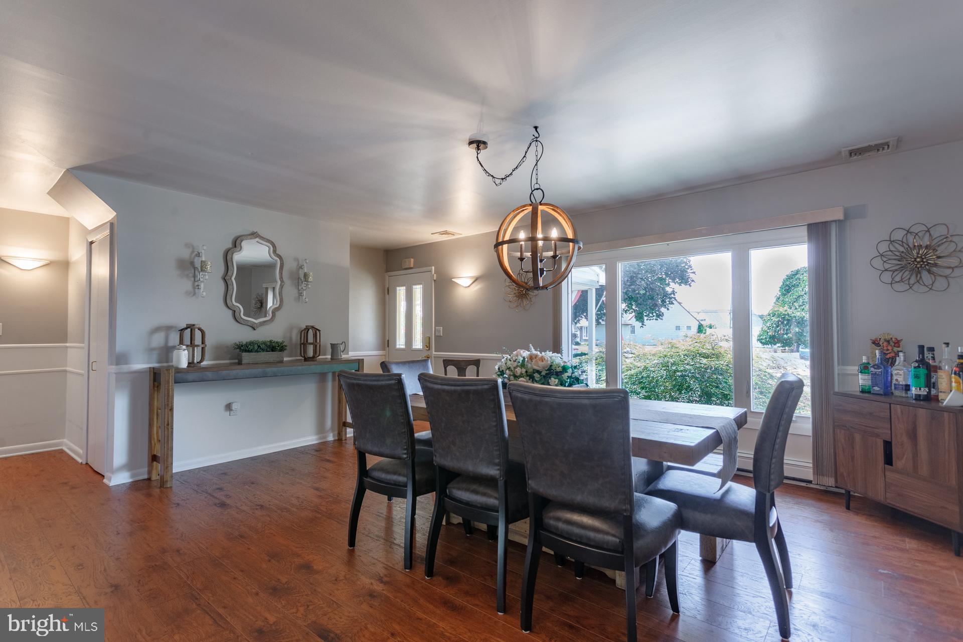 QUINCY HOLLOW - Residential